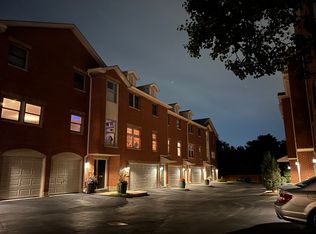 187 S York St UNIT B, Elmhurst, IL