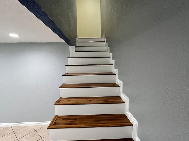 1777 Mitchell Ave #11 — Photo 15