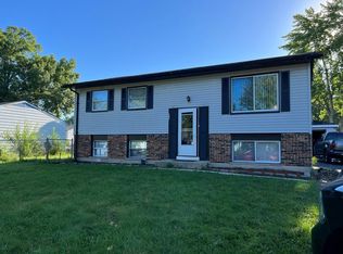 178 Valley Dr, Bolingbrook, IL 60440