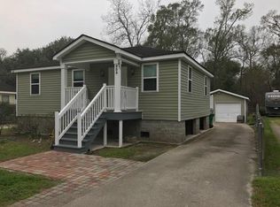 932 Oak Ave, Westwego, LA 70094