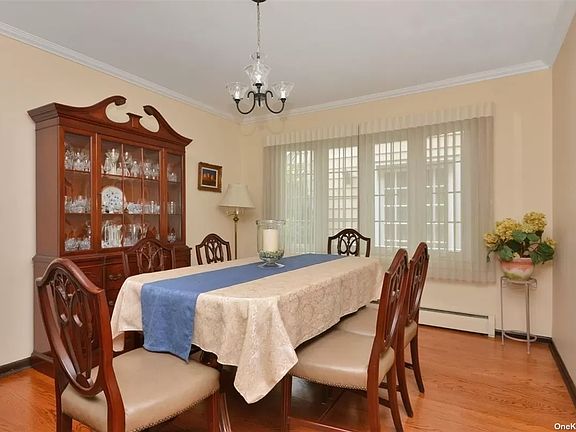 5th image of 24316 Thornhill Ave