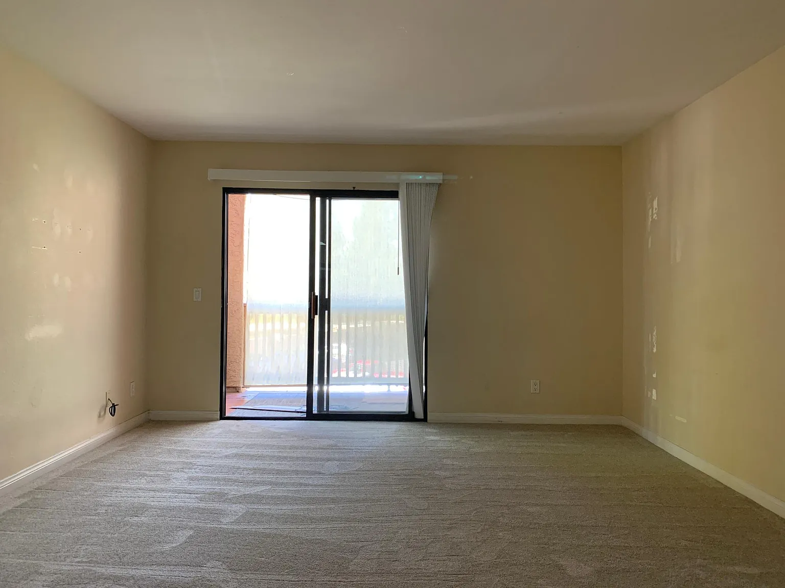 1 bed, 704 sqft, $2,400 — Photo 3