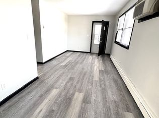 1303 Mitchem Dr APT 4, Urbana, IL
