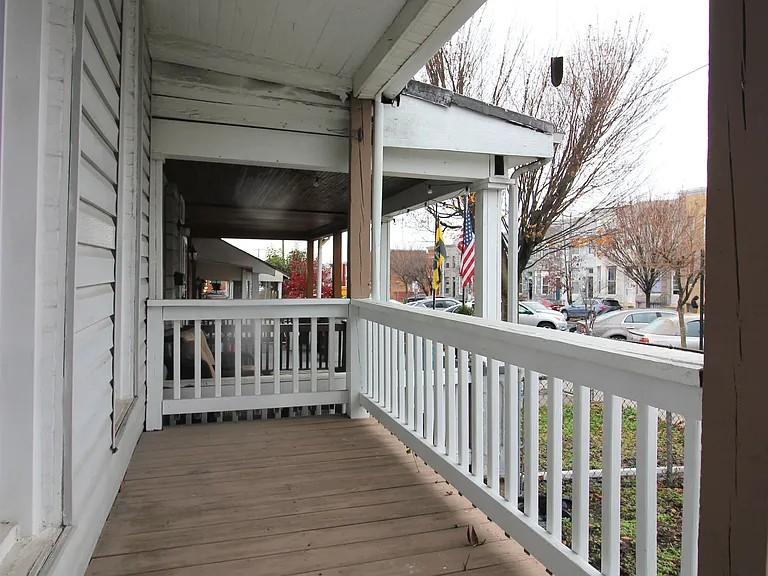 3501 Chestnut Ave — Photo 2