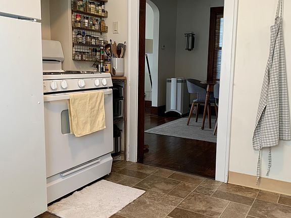 5th image of 1351 Kenmore Ave