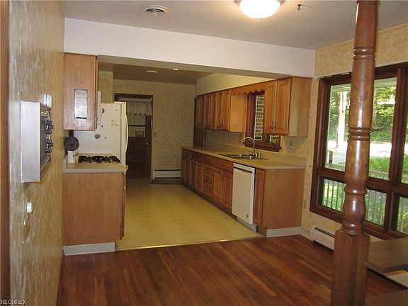 4th image of 10898 Ambler Ln