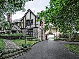 415 W Winter Ave, Danville, IL 61832
