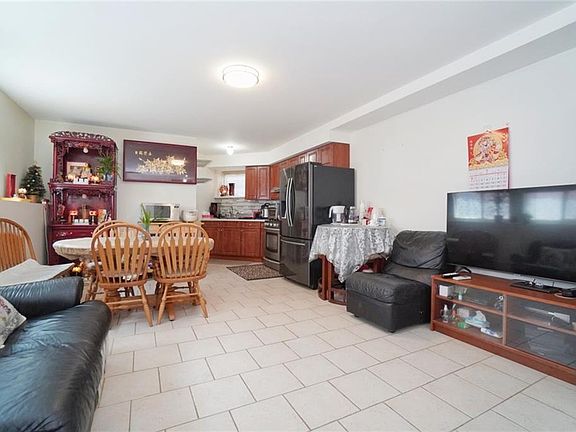 3rd image of 21 Bogota St #1