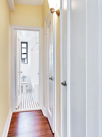 52 Clark St #5R — Photo 6