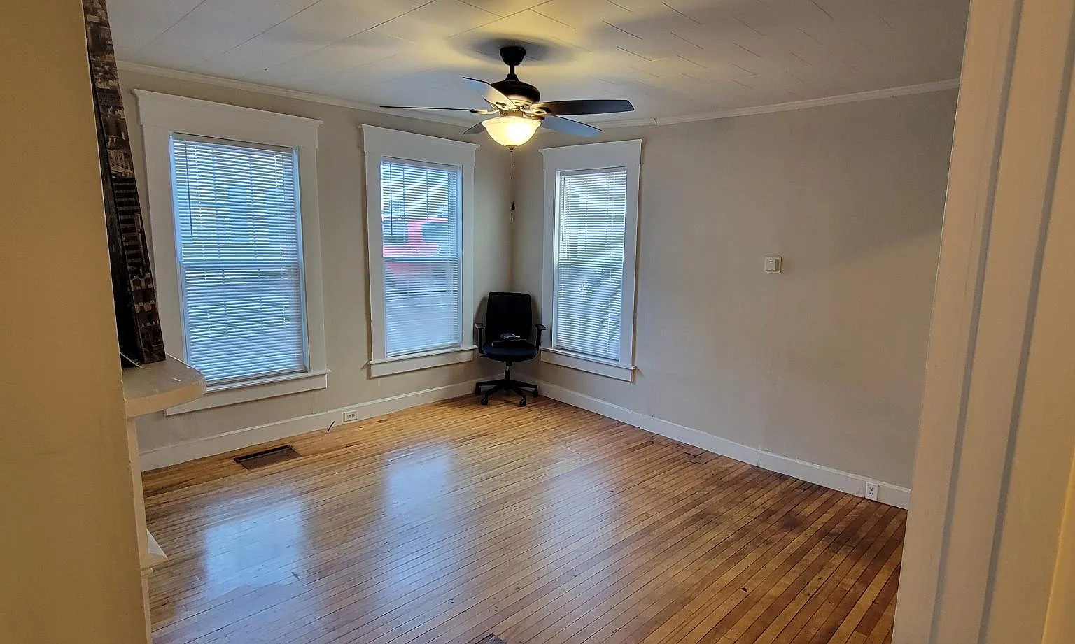 1 bed, 700 sqft, $1,650 — Photo 2
