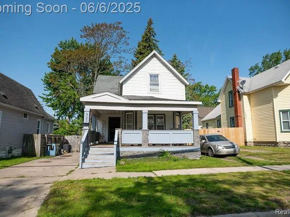 923 Stone St, Port Huron, MI 48060