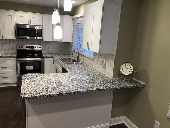 Right side of kitchen