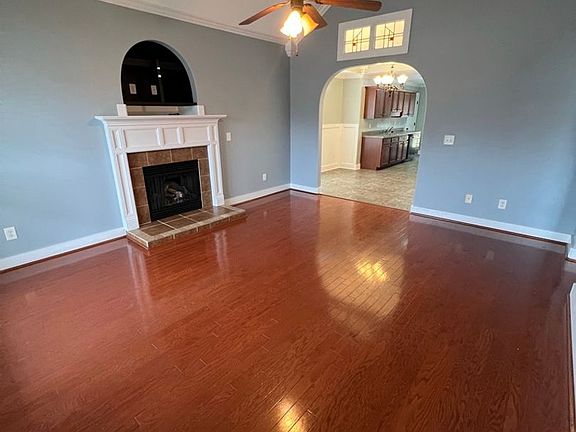 3rd image of 205 Rossburg Dr