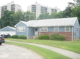 26 Barberie Cir, Bridgeport, CT 06606
