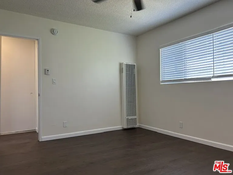 346 S Van Ness Ave #10 — Photo 19