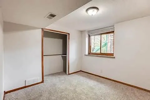 7417 Meadowwood Dr N — Photo 17