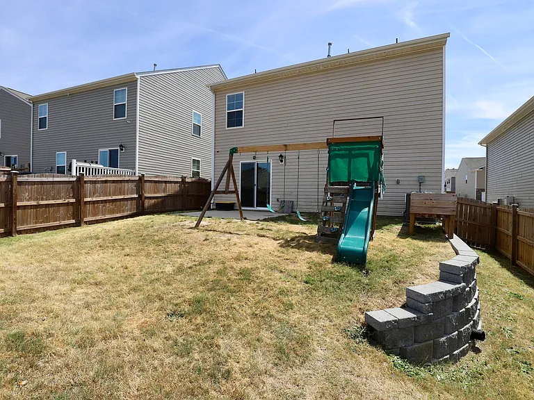 352 Sandbach Rd — Photo 75