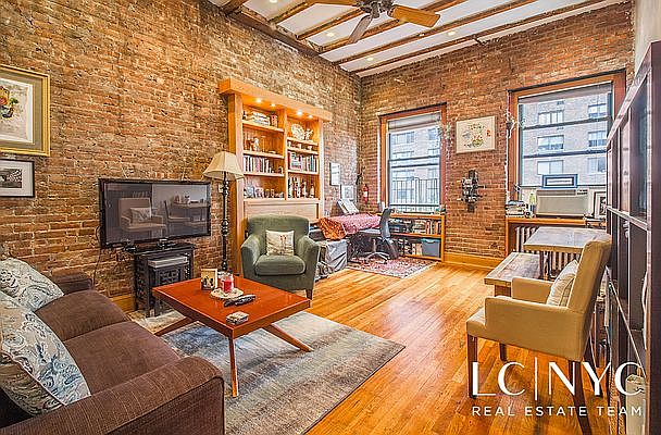 1st image of 26 W 97th St APT 5A