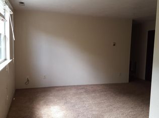 211 N 3rd St APT 7, Chillicothe, IL 61523