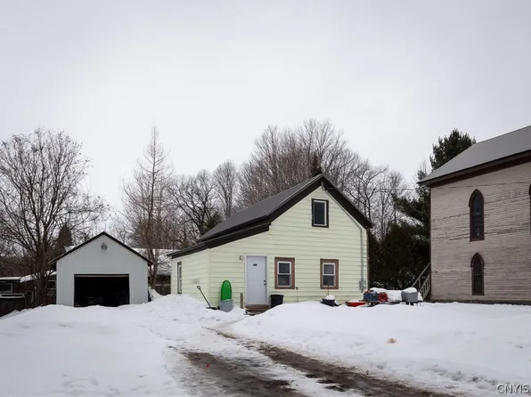 3325 Lincoln St, Pt Leyden, NY 13433