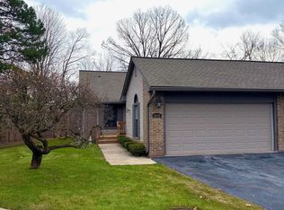 14118 Meadow Hill Ln, Plymouth, MI 48170