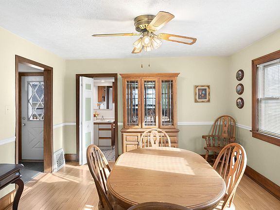 5th image of 806 S 32nd St