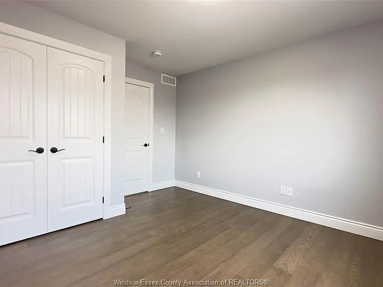 74 Dundee Dr — Photo 17