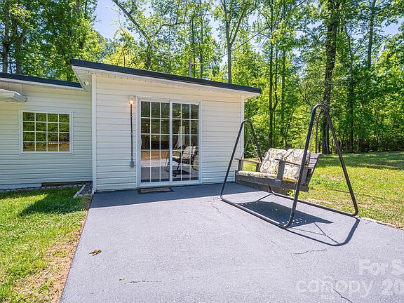 5th image of 2073 Mauney Rd