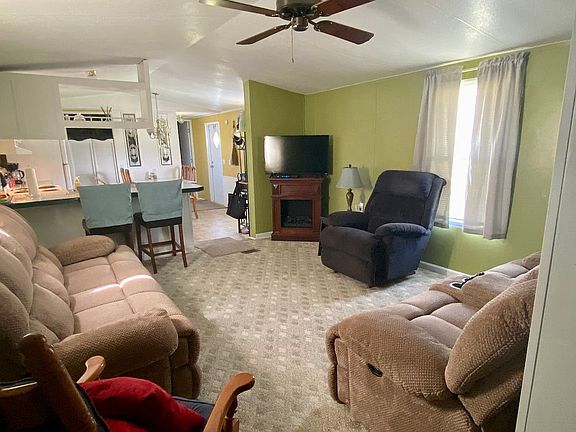 3rd image of 413 Sand Dollar Dr