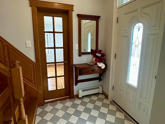 4th image of 29 Joline Ave