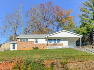 325 Tillery Dr, Knoxville, TN 37912