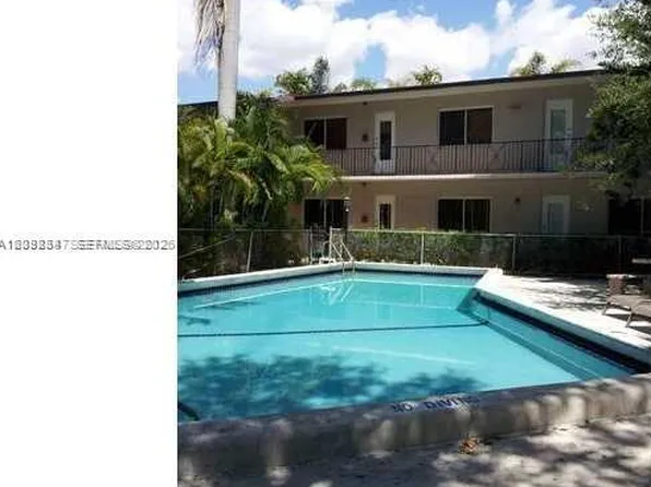 95 Edgewater Dr APT 201, Coral Gables, FL 33133