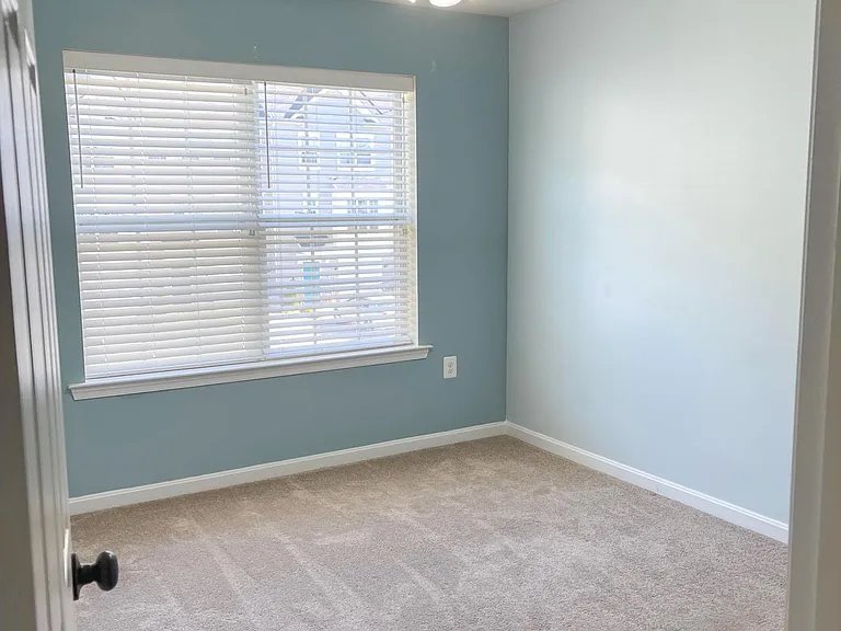 45722 Bethfield Way — Photo 10