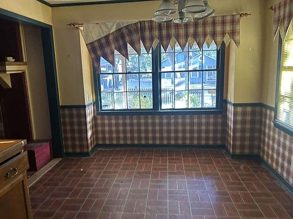 5th image of 710 Jordan Ave