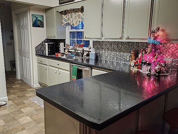 3rd image of 1536 Sleepy Hollow Dr
