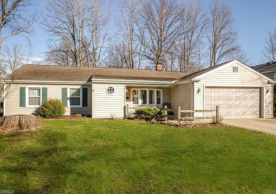 1st image of 28698 Spruce Dr