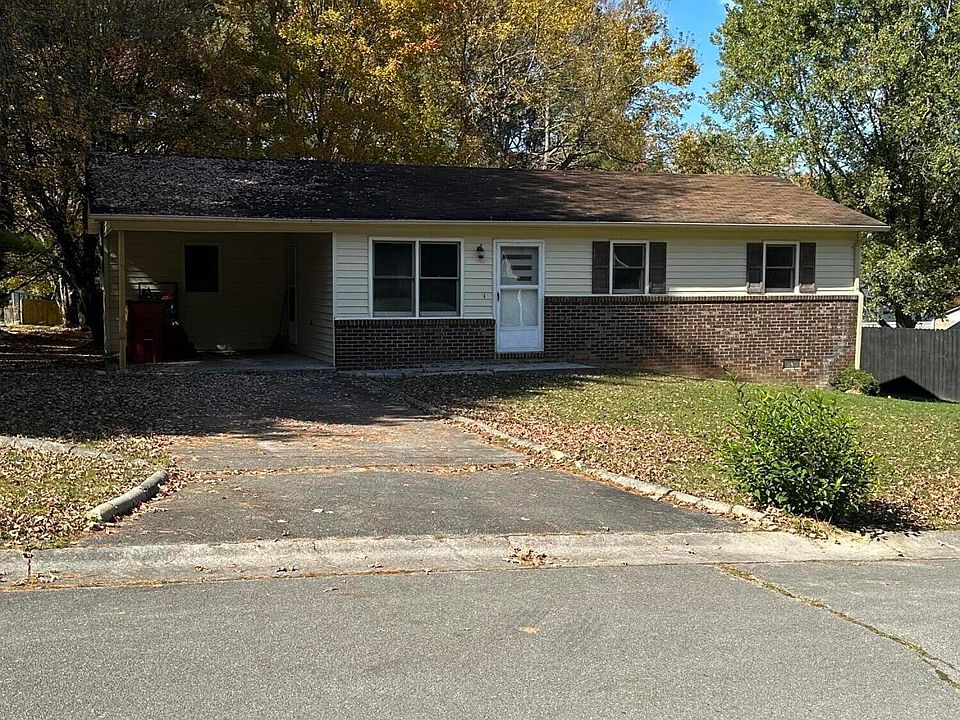 1st image of 1303 Adobe Dr