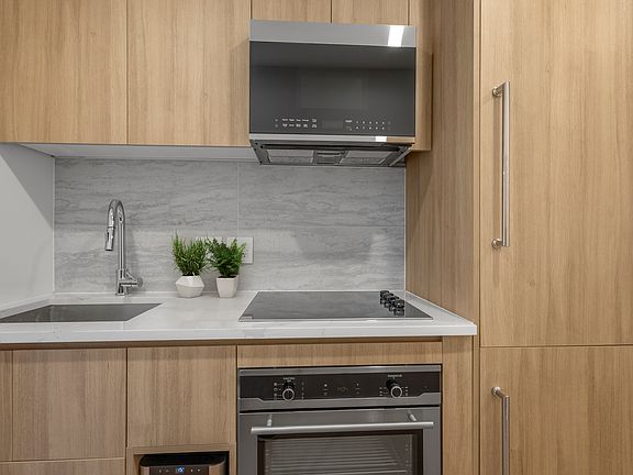 5th image of 359 W 48th St #306