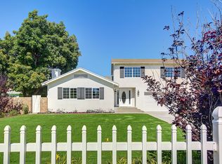6835 De Celis Pl, Lake Balboa, CA 91406