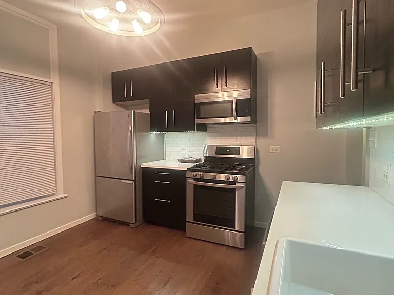 3819 S Wabash Ave #1 — Photo 2