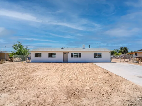 21865 Fox Ave, Apple Valley, CA 92307