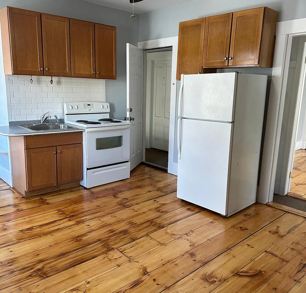 18 Osgood St — Photo 4