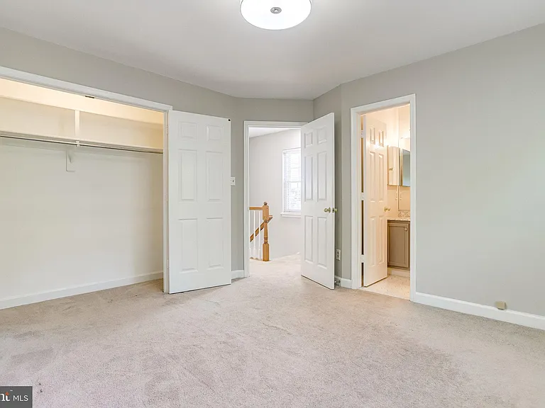 1706 S Edgewood St — Photo 47