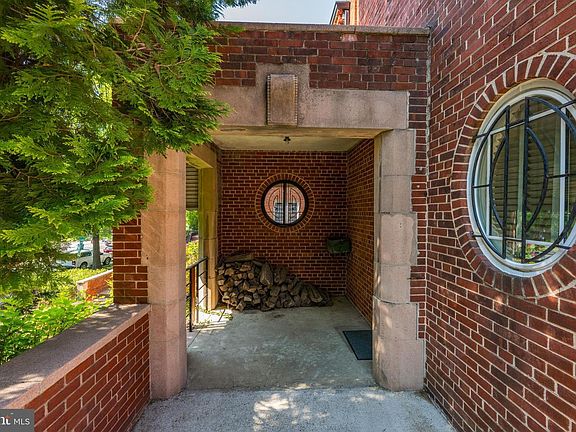 2nd image of 6121 14th St NW
