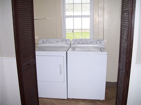 5th image of 27 Livingston St