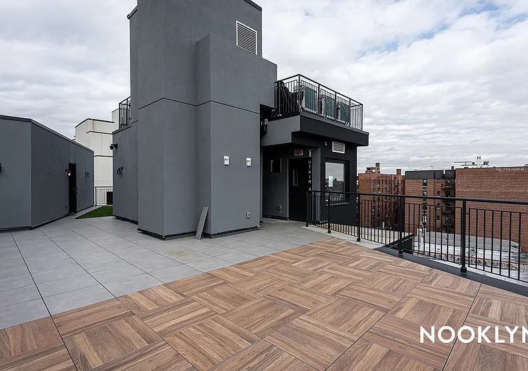 639 Foster Ave #504 — Photo 24