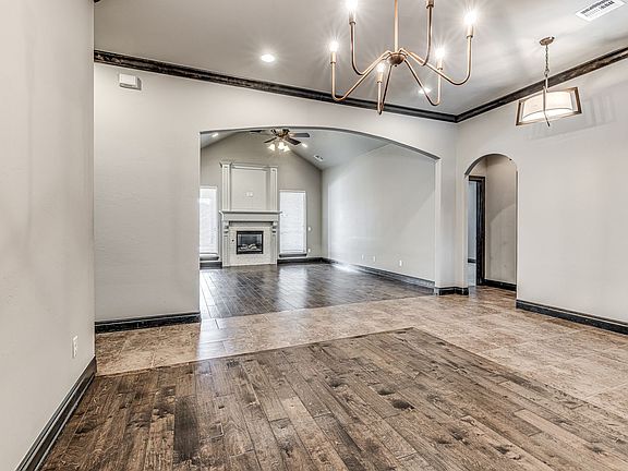 5th image of 13609 Gentry Dr