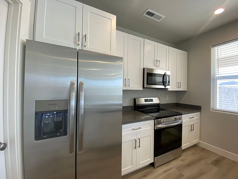 1157 S 4380 W — Photo 8