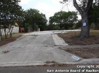 8800 Thatch Dr, San Antonio, TX 78240