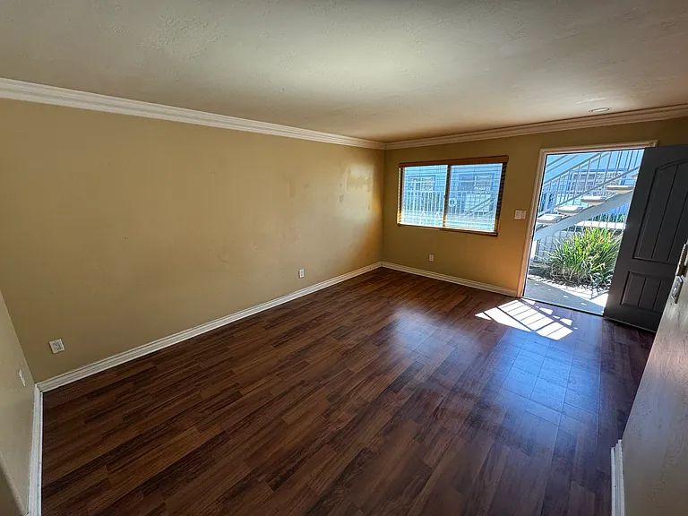 1450 Iris Ave #11 — Photo 26